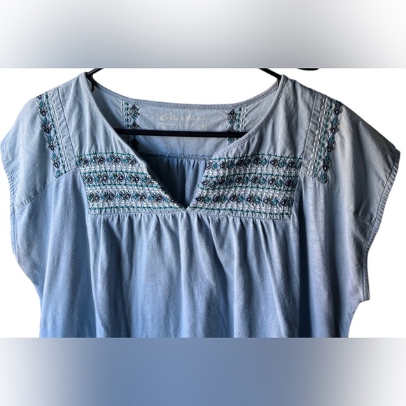 Eddie Bauer Blue Embroidered Blouse PL - Picture 2 of 6